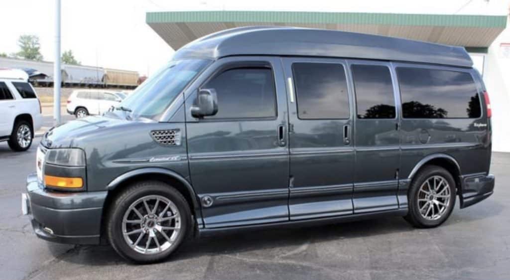 GMC Savana P0325