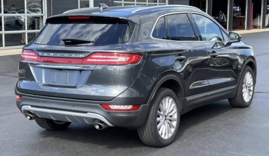 Lincoln MKC Rattles from behind