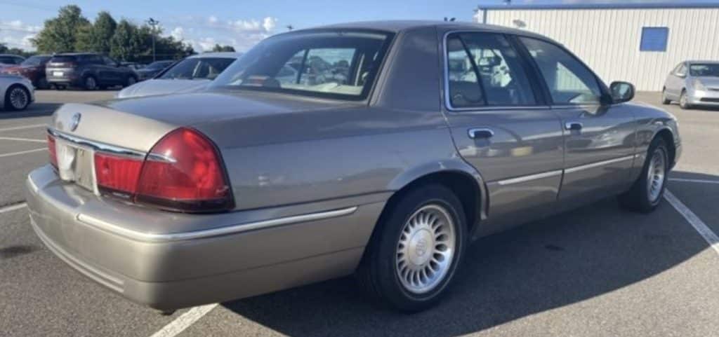 Mercury Grand Marquis Rattles from behind