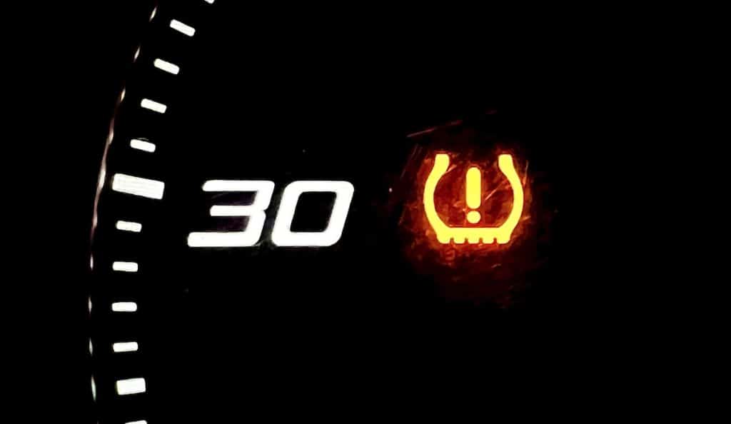 How to fix a tire pressure light that won't go out on the Ford Kuga