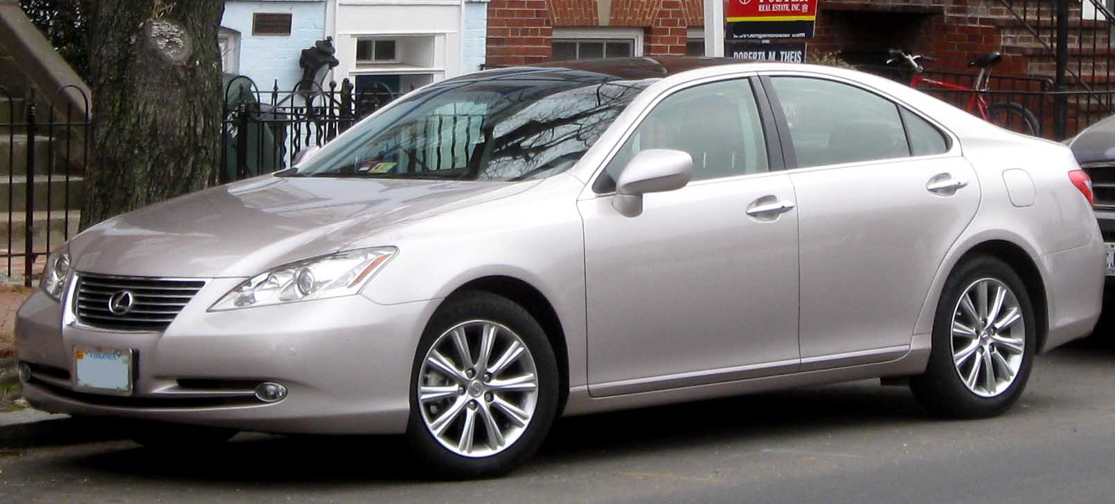 Silver 2007 to 2009 Lexus ES 350 sedan parked along a city street