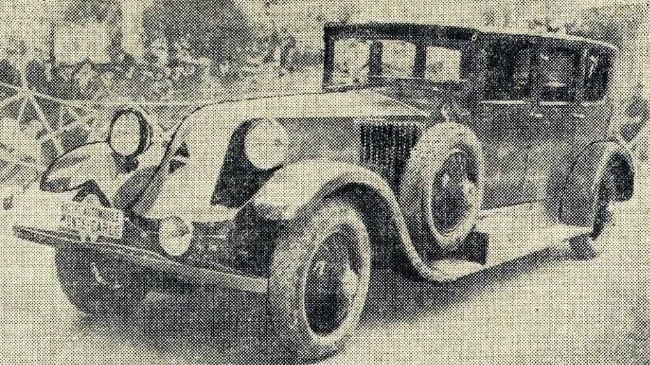 Renault 40CV rally car with driver François Repusseau in 1925