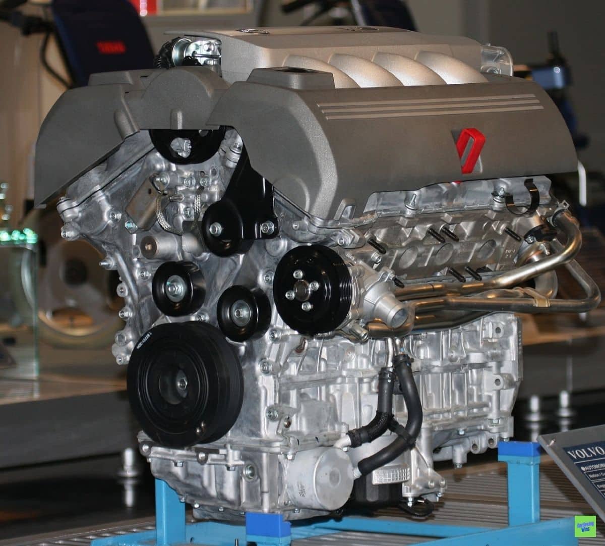 Volvo 4.4-liter V8 on a display stand in XC90 specification