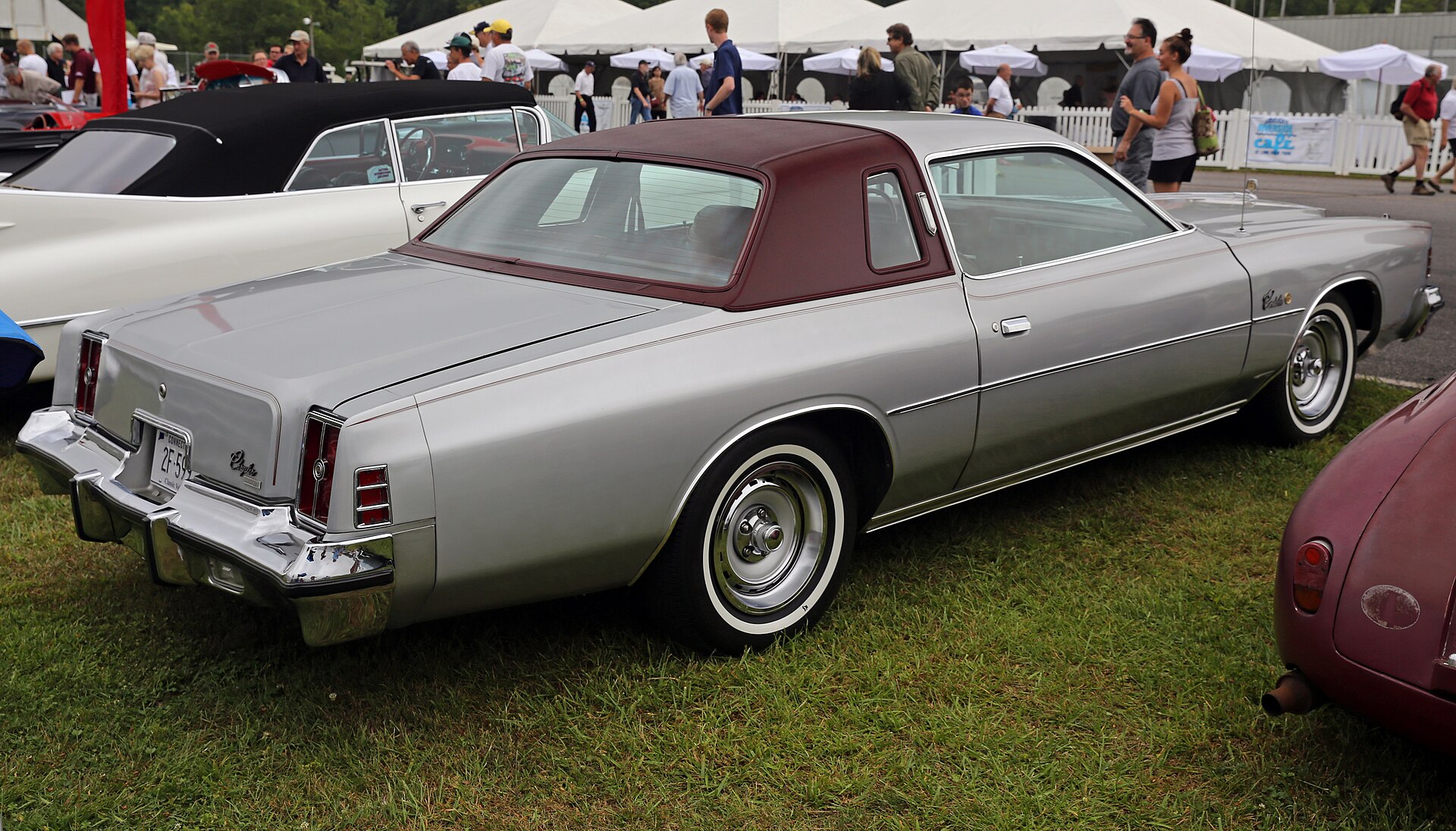 1975 Chrysler Cordoba rear view