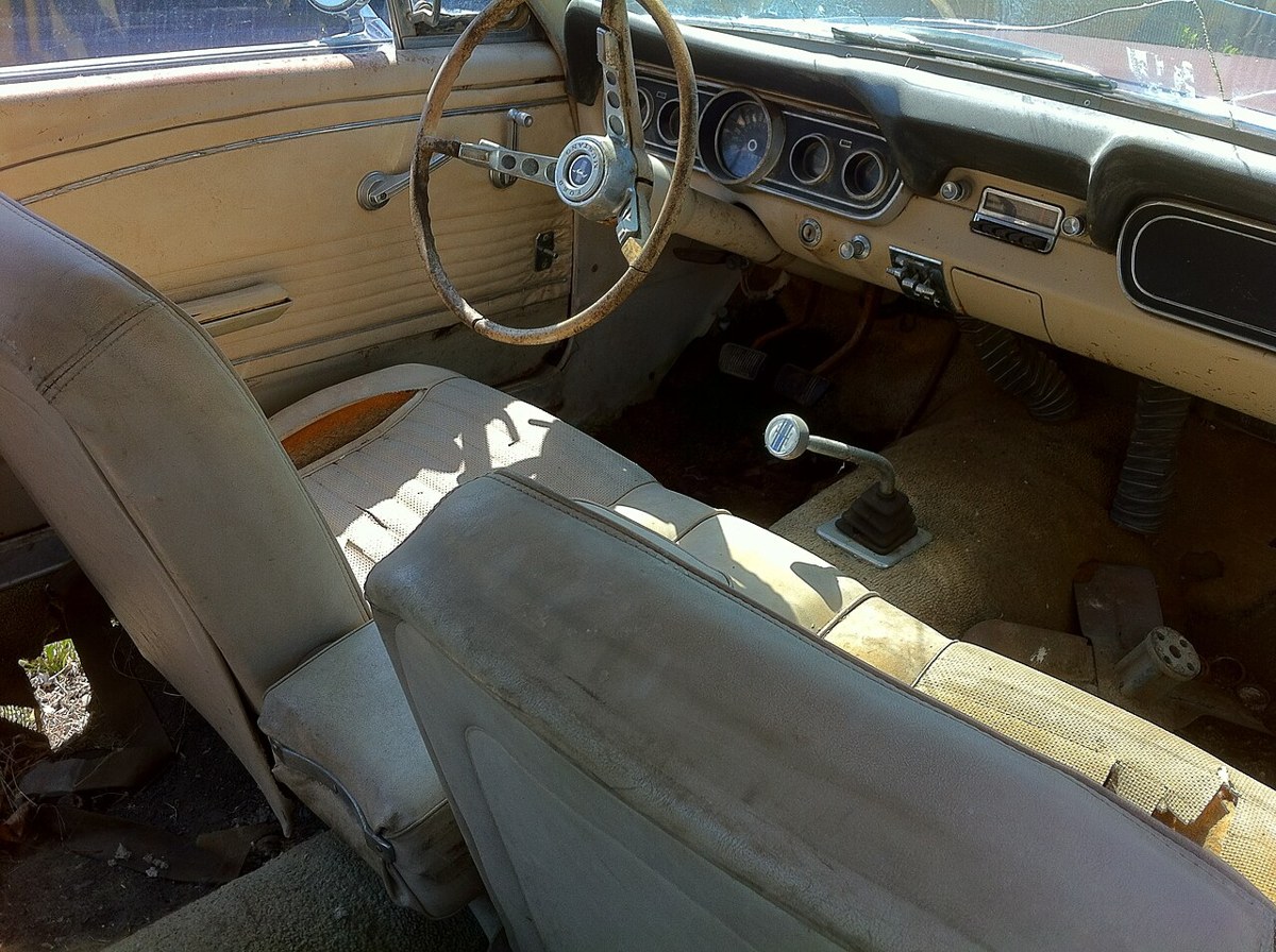 Front bench seat in a classic Ford Mustang