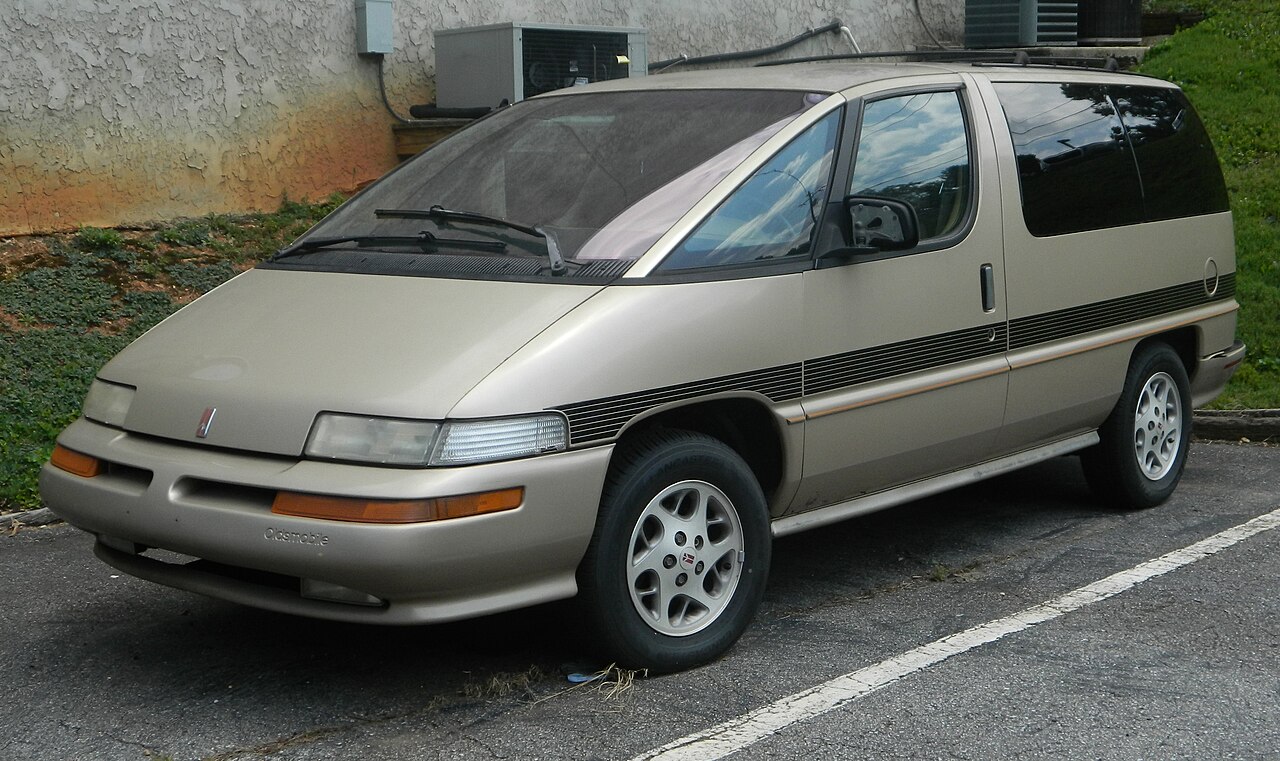 First-generation Oldsmobile Silhouette, 1990–1996.
