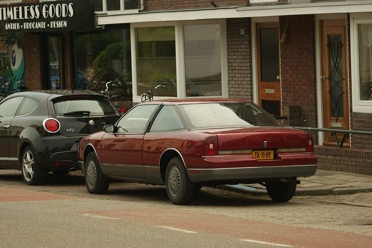 1988 Oldsmobile Cutlass Supreme SL.